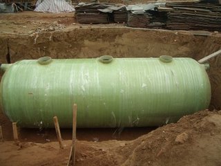 機(jī)制纏繞與模壓工藝玻璃鋼化糞池價(jià)格解析及選購(gòu)建議